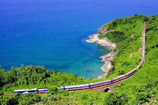 Unveiling Vietnam’s Central Heritage: A Train Journey from Hue to Da Nang